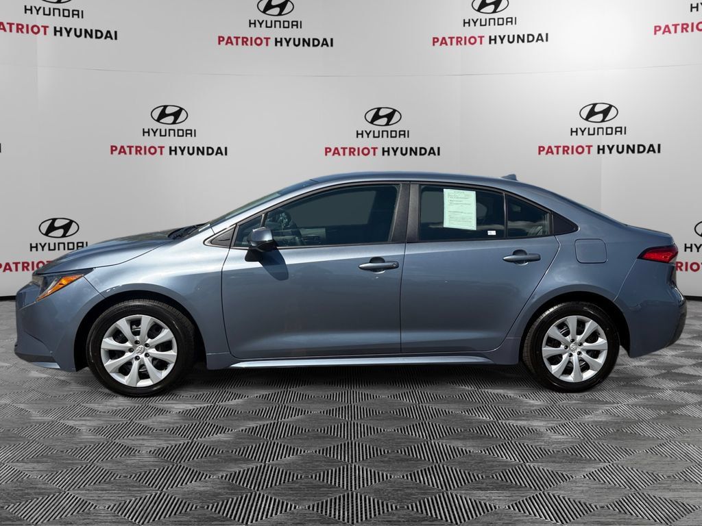 Used 2024 Toyota Corolla LE FWD image 6