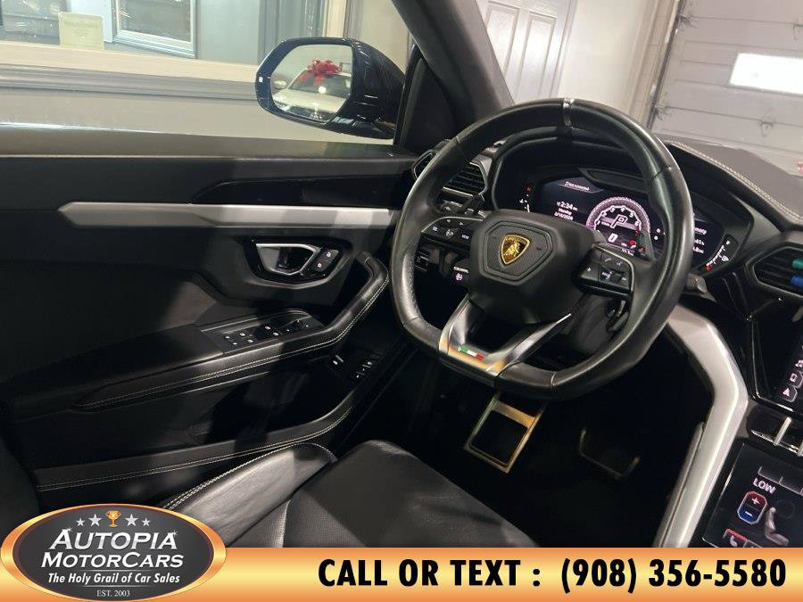 Used 2020 Lamborghini Urus AWD/4WD image 26