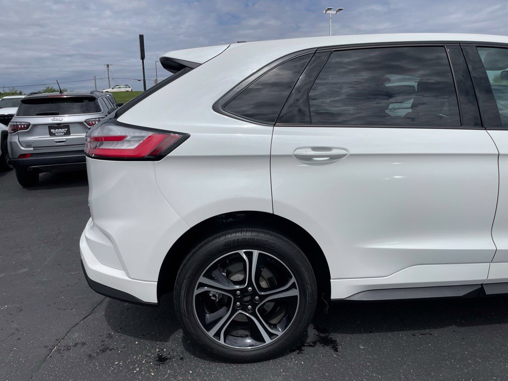 Used 2023 Ford Edge ST w/ Cargo Accessory Package AWD/4WD image 40