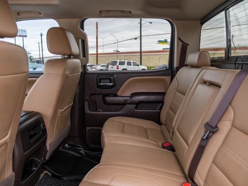 Used 2017 GMC Sierra 2500 Denali w/ Duramax Plus Package image 16