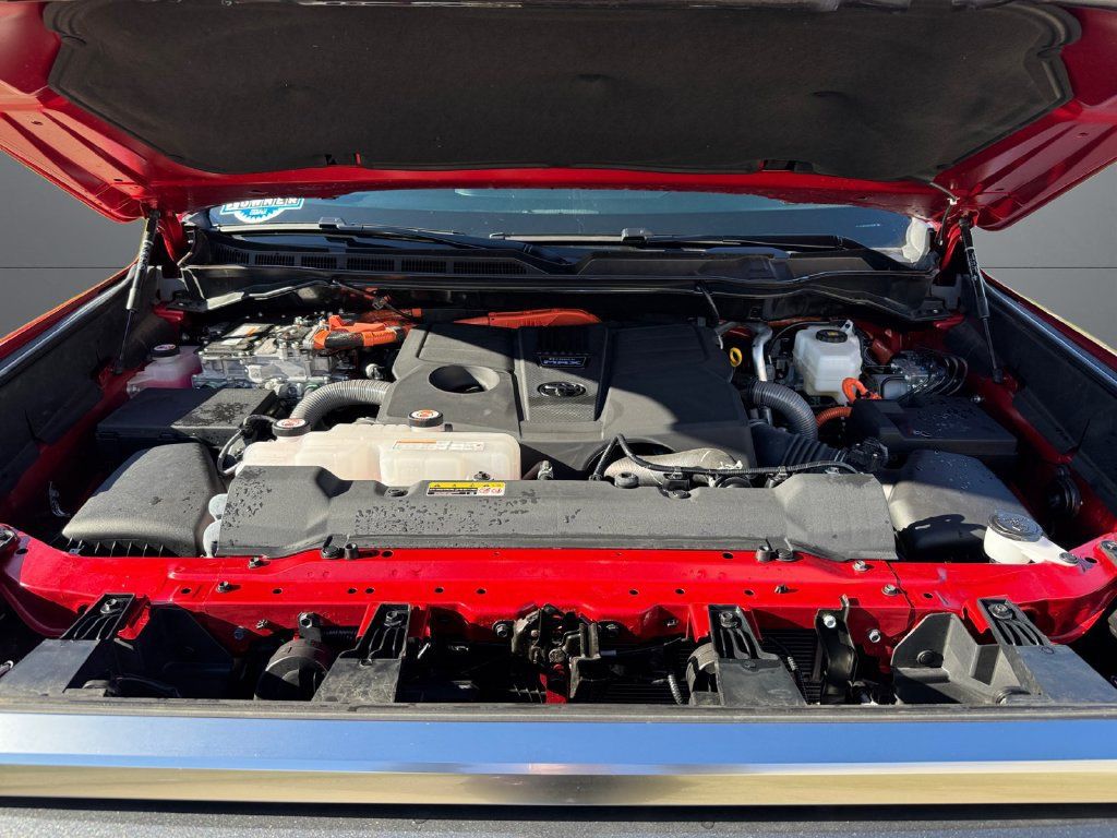 Certified 2025 Toyota Tundra Limited AWD/4WD image 20