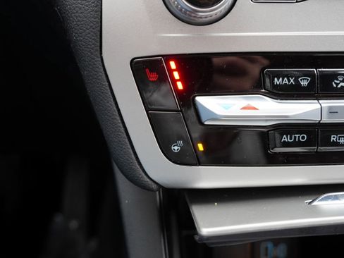 Certified 2022 Ford Explorer XLT w/ Equipment Group 202A image 29