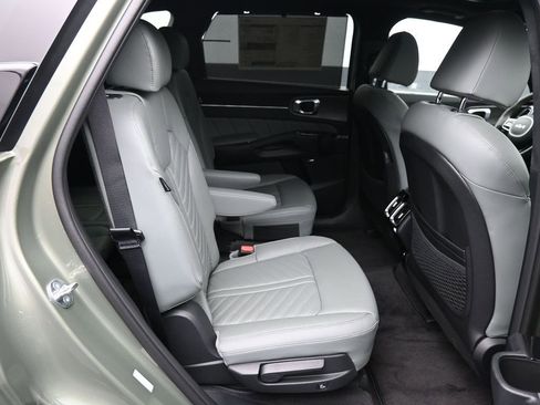 New 2025 Kia Sorento SX Prestige w/ Sage Leather Package image 26