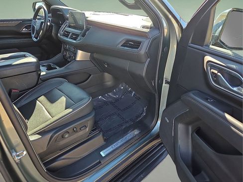 Used 2024 Chevrolet Tahoe Premier image 11