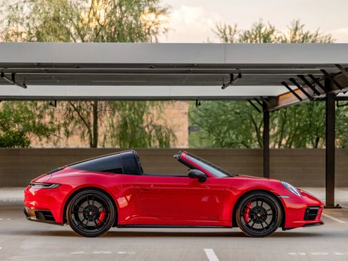 Used 2023 Porsche 911 Targa 4 GTS image 9
