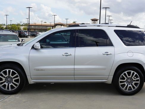 Used 2014 GMC Acadia Denali image 5