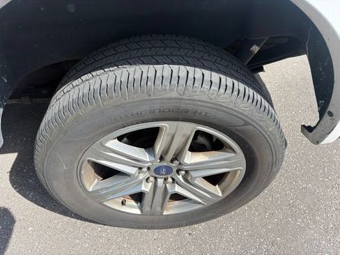 Used 2018 Ford F150 Lariat AWD/4WD image 10