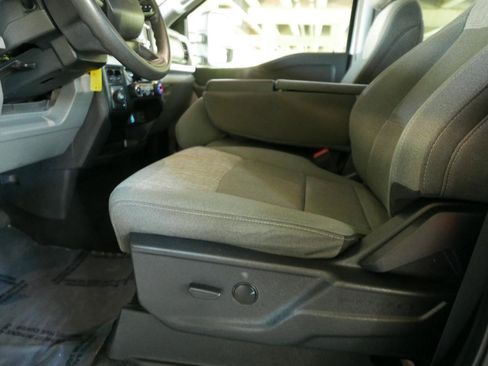 Used 2024 Ford F350 XLT AWD/4WD image 10