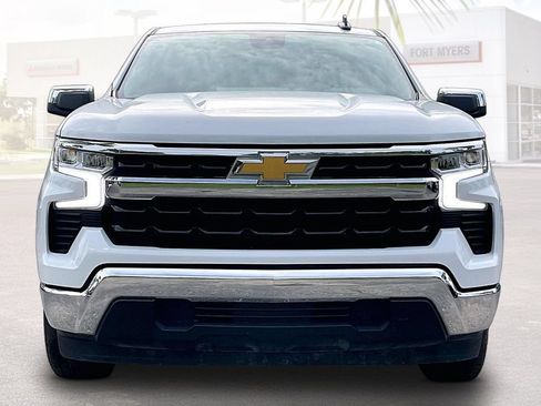 Used 2025 Chevrolet Silverado 1500 LT RWD image 24