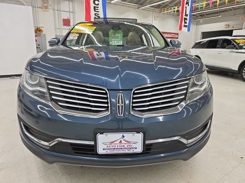 Used 2016 Lincoln MKX Reserve w/ Climate Package AWD/4WD image 2
