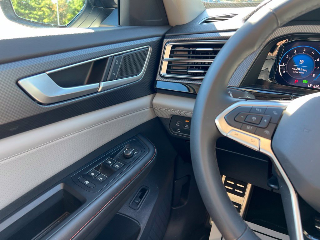 Used 2026 Volkswagen Atlas Peak Edition AWD/4WD image 19
