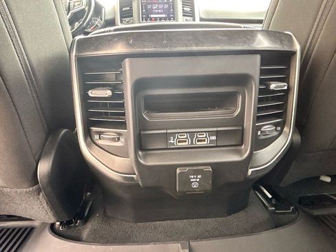 Used 2019 RAM 1500 Big Horn AWD/4WD image 19