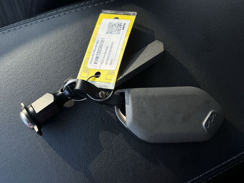 Used 2025 Kia Sorento LX FWD image 36