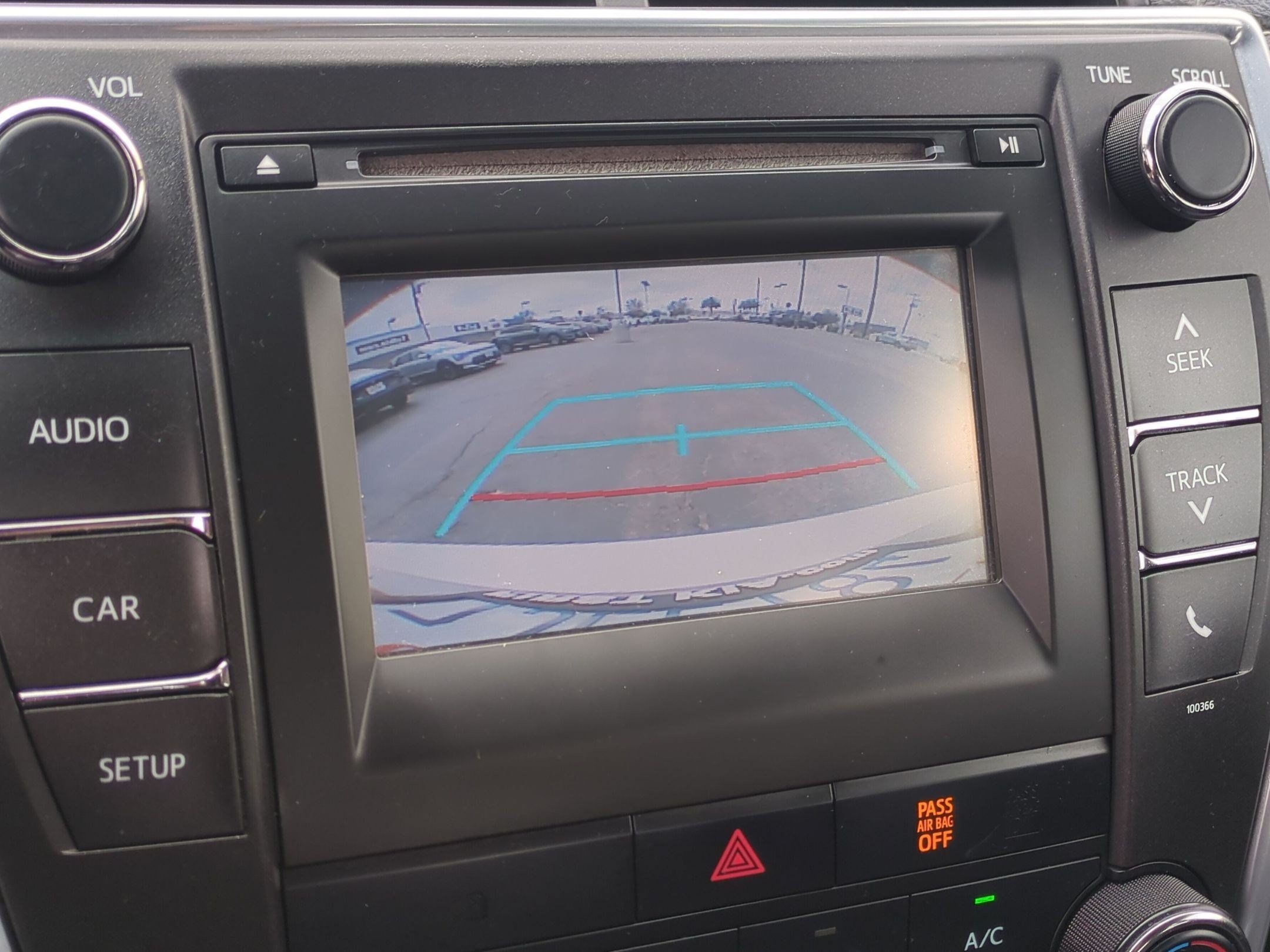 Used 2015 Toyota Camry LE FWD image 17