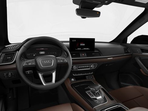 Certified 2024 Audi Q5 2.0T Premium Plus AWD/4WD image 3