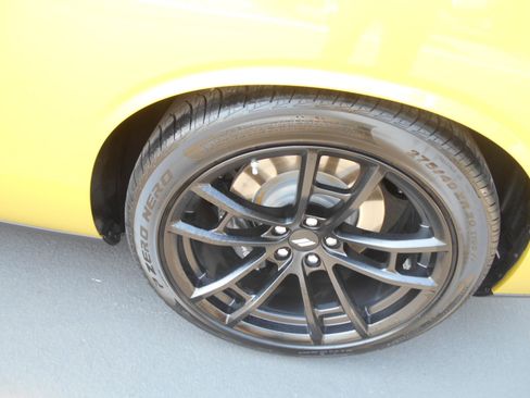 Used 2021 Dodge Challenger R/T Scat Pack w/ T/A Package image 6