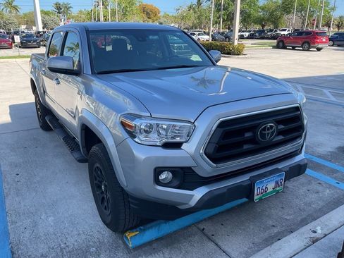 Certified 2022 Toyota Tacoma SR5 image 1