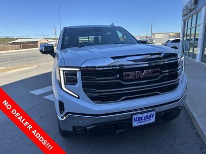 New 2026 GMC Sierra 1500 SLT