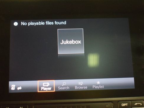 Used 2017 Porsche Macan Turbo image 25