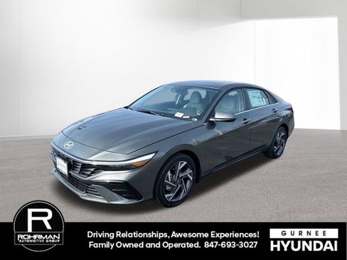 Used 2026 Hyundai Elantra Limited FWD image 4
