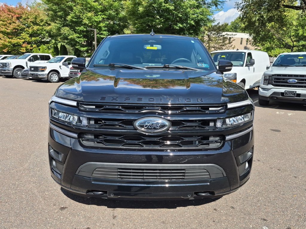 Certified 2023 Ford Expedition Limited AWD/4WD image 4