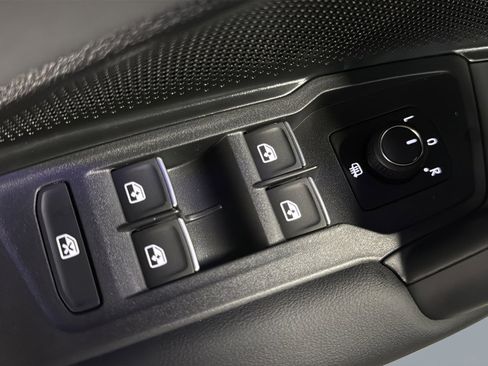 New 2026 Volkswagen Tiguan SE R-Line AWD/4WD image 15