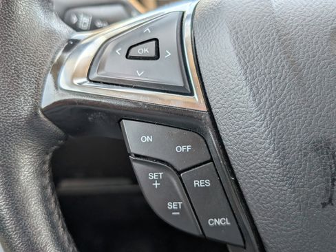 Used 2024 Ford Edge SEL AWD/4WD image 23