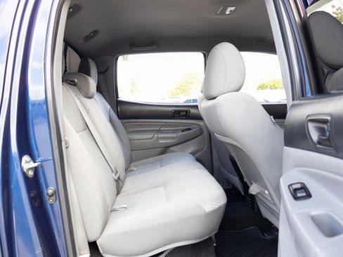 Used 2014 Toyota Tacoma PreRunner image 22