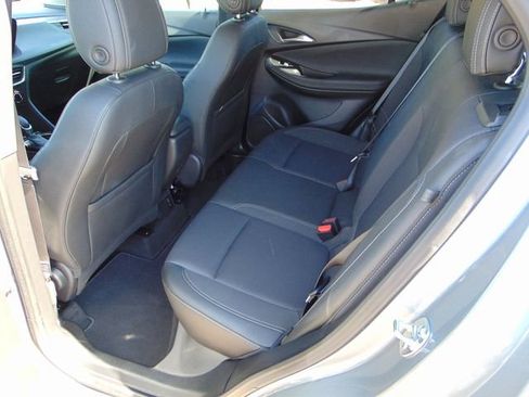 Used 2025 Buick Encore GX Preferred FWD image 21