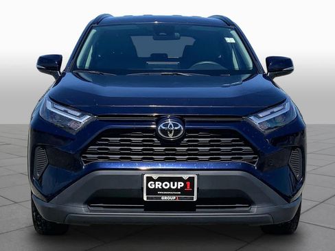 Used 2025 Toyota RAV4 XLE FWD image 4