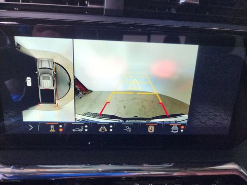 Used 2025 GMC Sierra 1500 Denali Ultimate AWD/4WD image 28