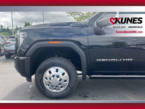 New 2026 GMC Sierra 3500 Denali Ultimate AWD/4WD image 13