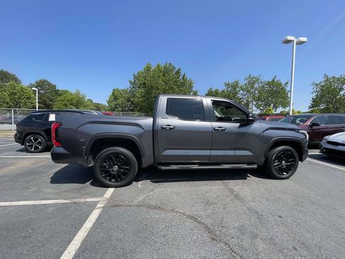 Used 2024 Toyota Tundra Limited AWD/4WD image 27