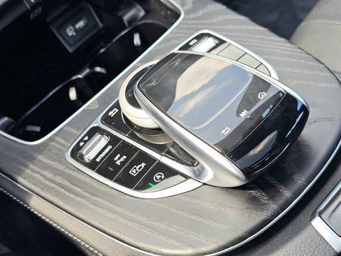 Certified 2020 Mercedes-Benz E 350 4MATIC Sedan w/ Parking Assistance Package image 37