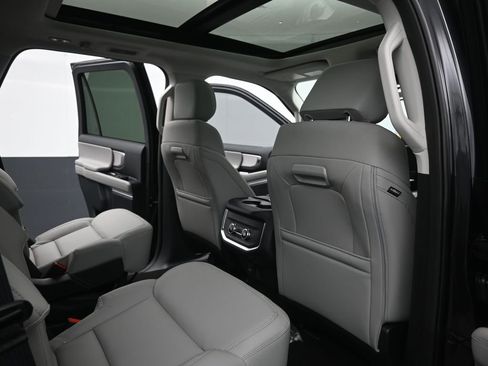 New 2026 Ford Expedition Active RWD image 12