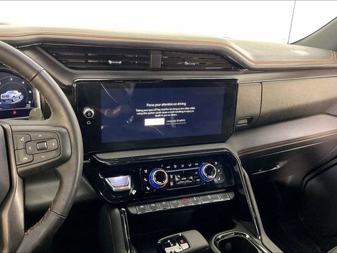 Used 2025 GMC Sierra 1500 AT4 AWD/4WD image 8