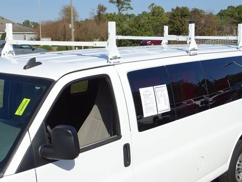 Used 2018 Chevrolet Express 3500 LT w/ LT Preferred Equipment Group image 26