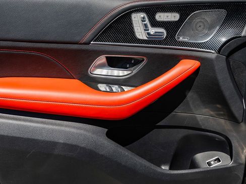 Used 2024 Mercedes-Benz GLE 53 AMG 4MATIC image 21