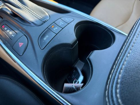 Used 2017 Chevrolet Volt Premier w/ Driver Confidence II Package image 21