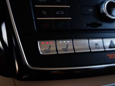 Used 2017 Mercedes-Benz GLS 550 4MATIC image 42