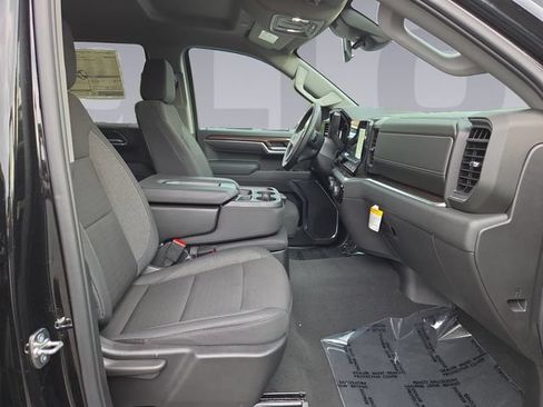 Used 2026 Chevrolet Silverado 1500 RST w/ LPO, Dark Essentials Package AWD/4WD image 17