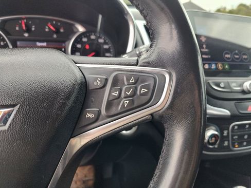 Used 2020 Chevrolet Equinox Premier image 24