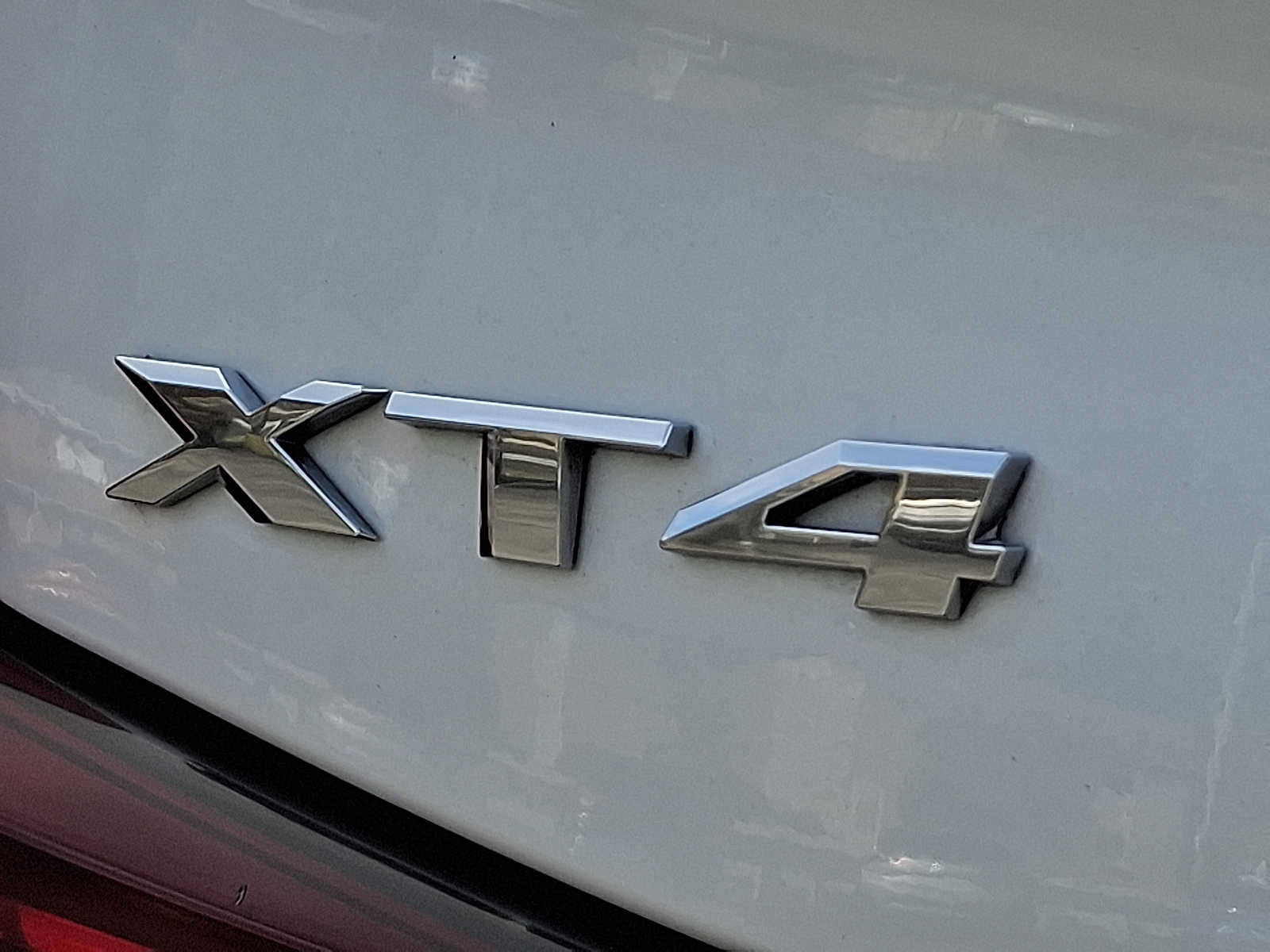 Used 2019 Cadillac XT4 Premium Luxury w/ Enhanced Visibility Package AWD/4WD image 30