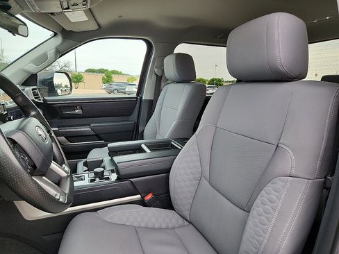 Used 2023 Toyota Tundra SR5 w/ SR5 Convenience Package AWD/4WD image 7