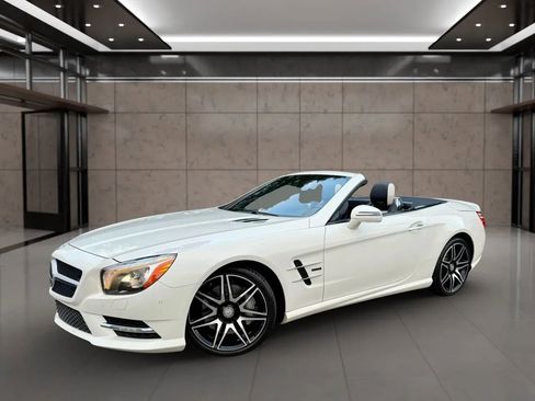 Used 2015 Mercedes-Benz SL 550 image 3