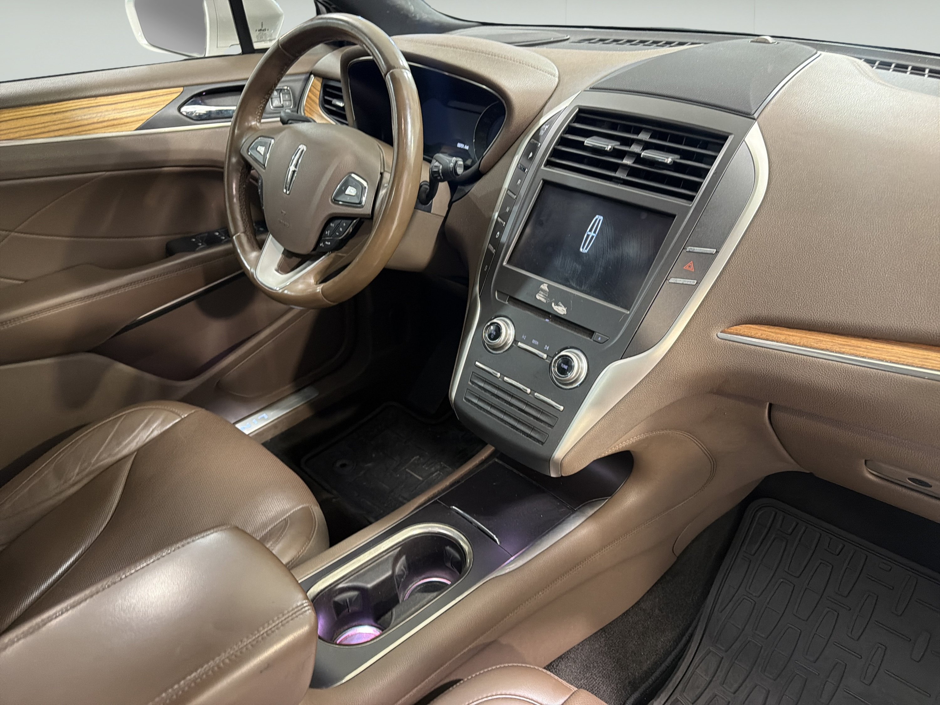Used 2015 Lincoln MKC FWD w/ Equipment Group 102A Reserve image 13