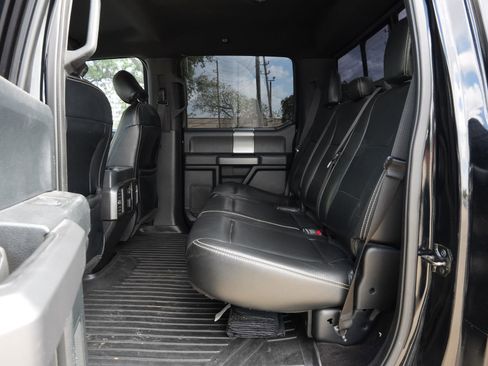 Used 2016 Ford F150 XLT w/ Equipment Group 302A Luxury image 20