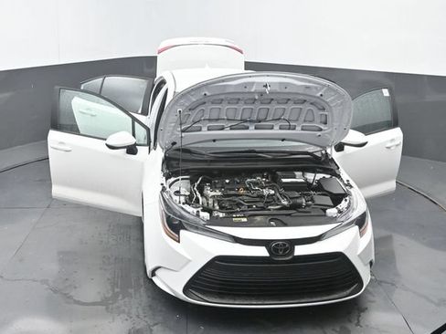Used 2024 Toyota Corolla LE FWD image 32