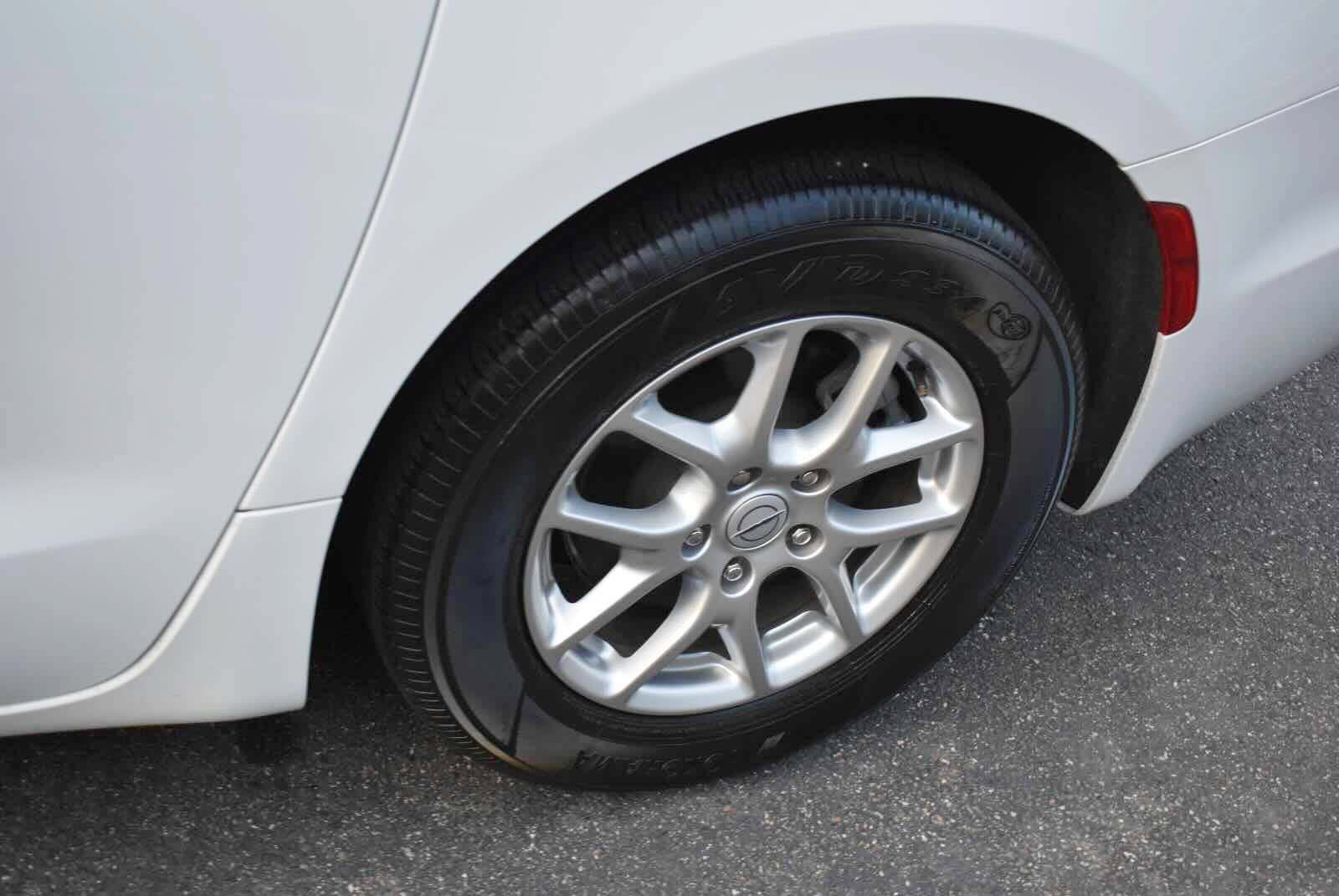 Used 2025 Chrysler Pacifica Select FWD image 39