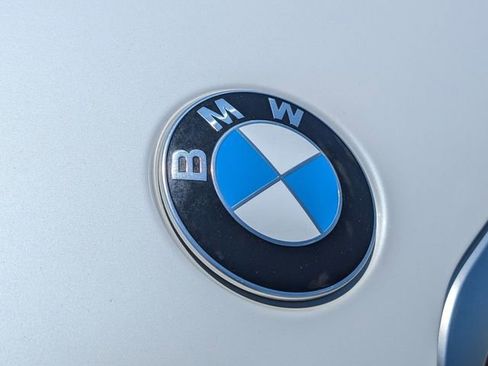 Used 2023 BMW X7 xDrive40i w/ M Sport Package AWD/4WD image 16